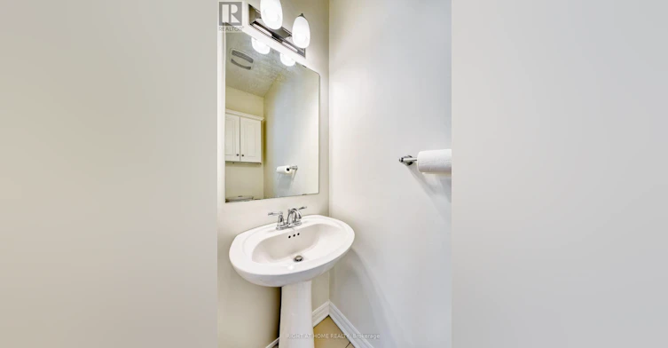 31 Summitview Drive, Ottawa, ON, K2M 2V9 - 3