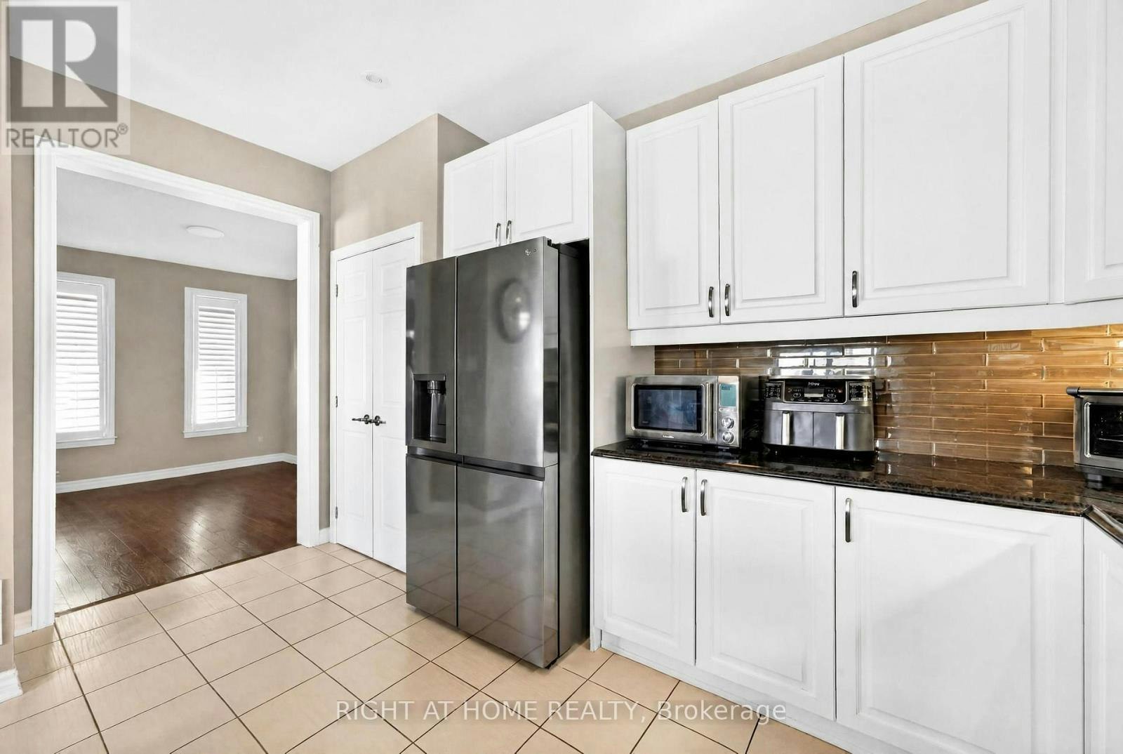 31 Summitview Drive, Ottawa, ON, K2M 2V9 - 8