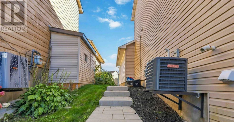 B-1936 Longman Crescent, Ottawa, ON, K1C 5G6 - 3