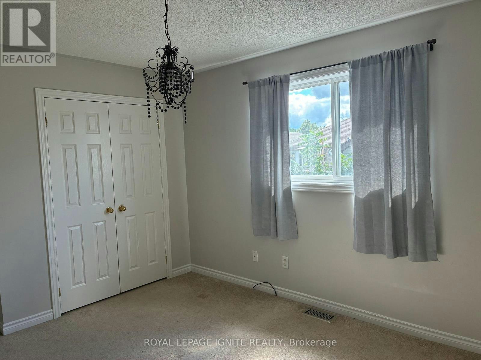 114 Bird Street, Barrie, ON, L4N 0W6 - 20