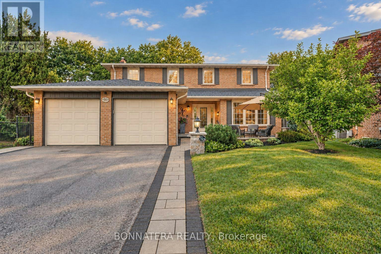 1409 Holly Court, Oakville, ON, L6H 3H4