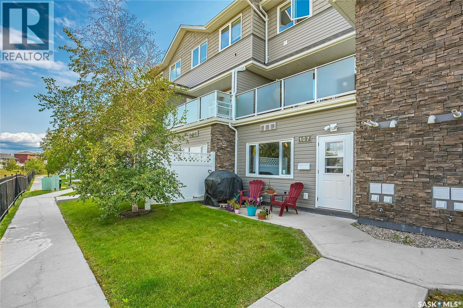 107-1022 Hampton Circle, Saskatoon, SK, S7R 0K3