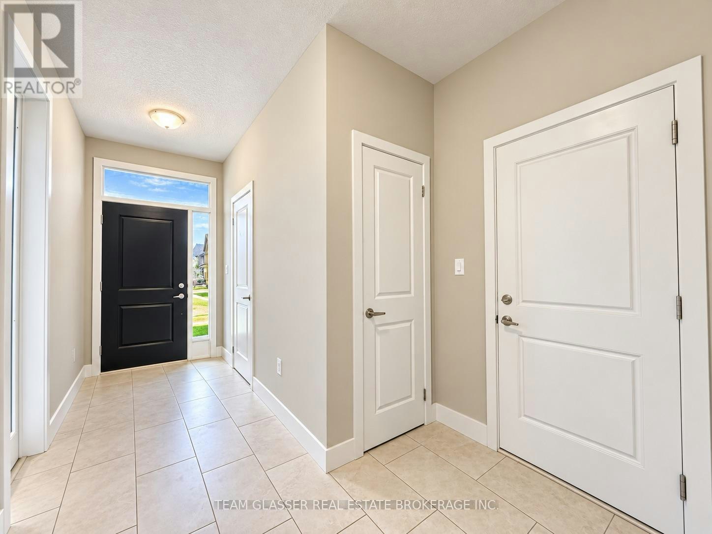 20-745 Chelton Road, London, ON, N6M 0A2 - 2
