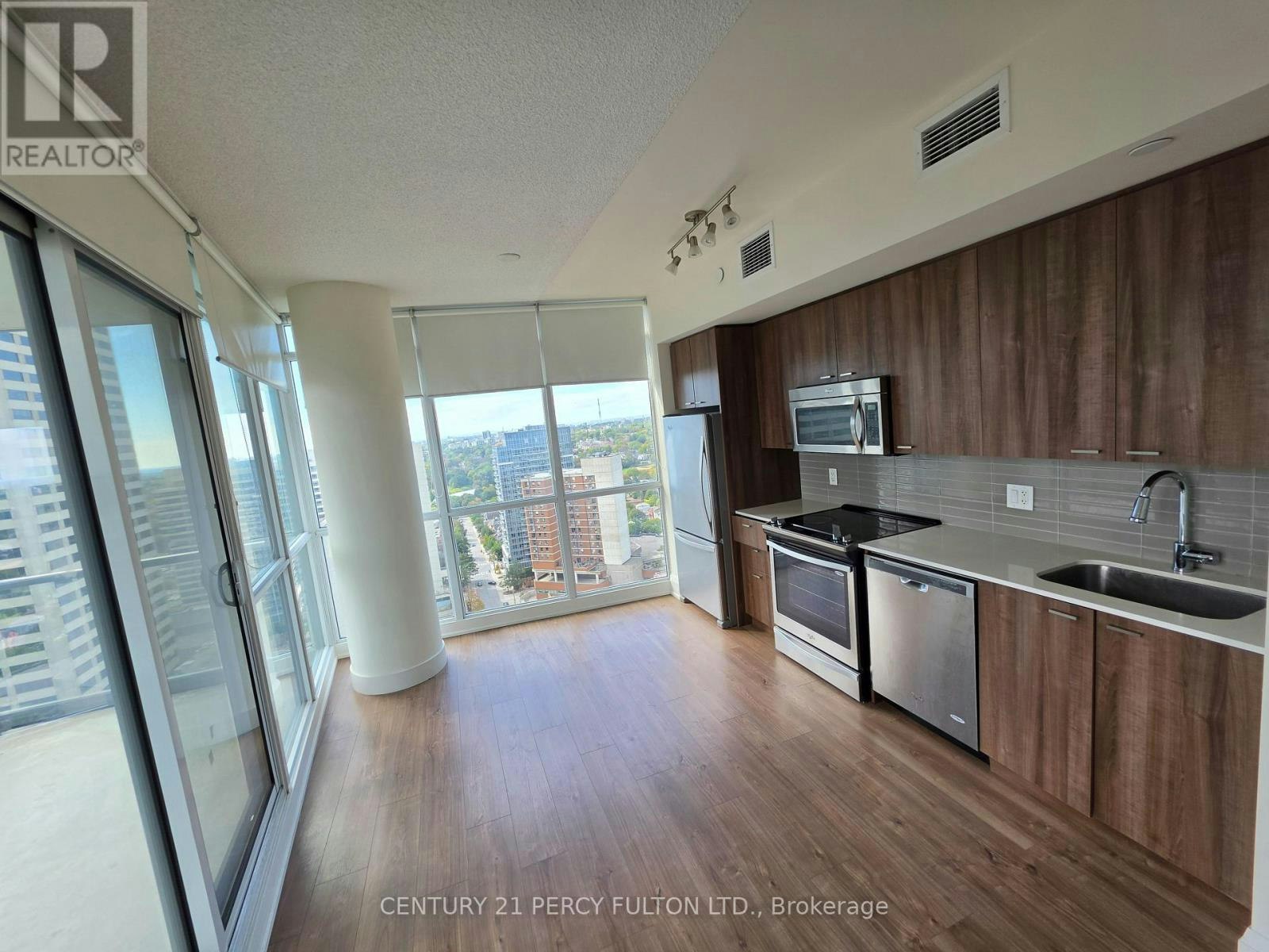 2402-30 Roehampton Avenue, Toronto, ON, M4P 1R2 - 14