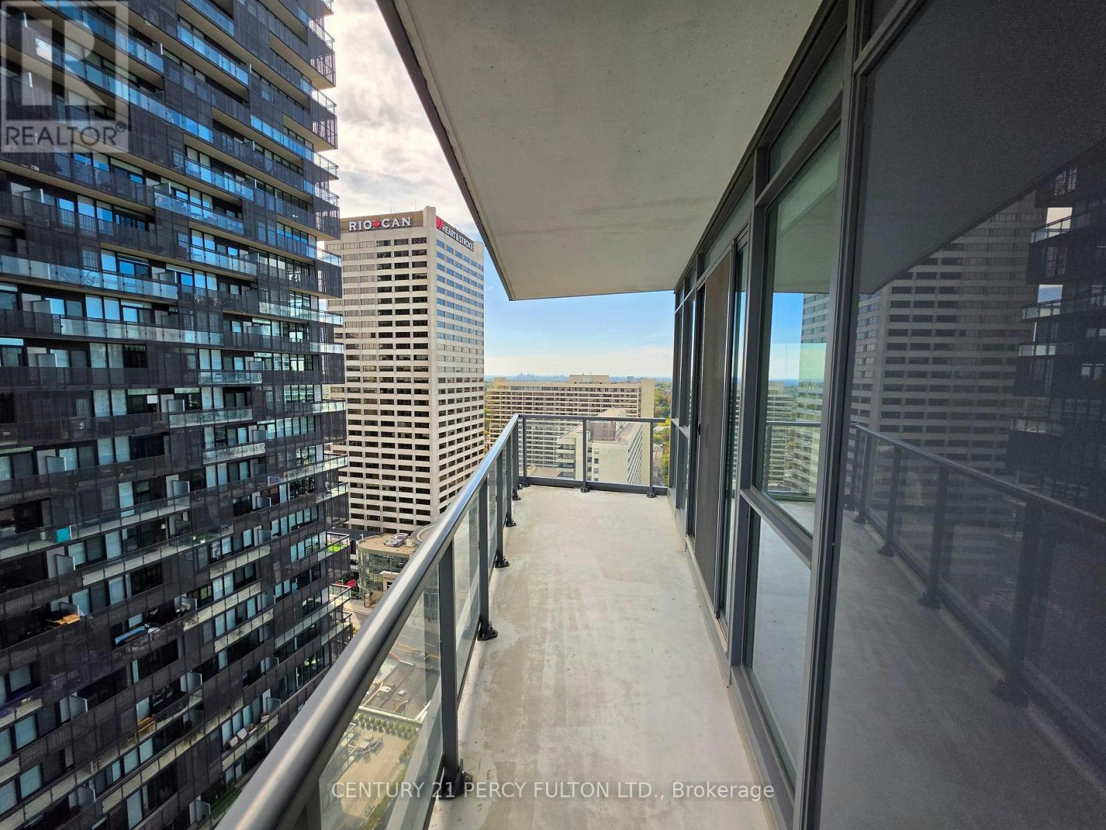 2402-30 Roehampton Avenue, Toronto, ON, M4P 1R2 - 2