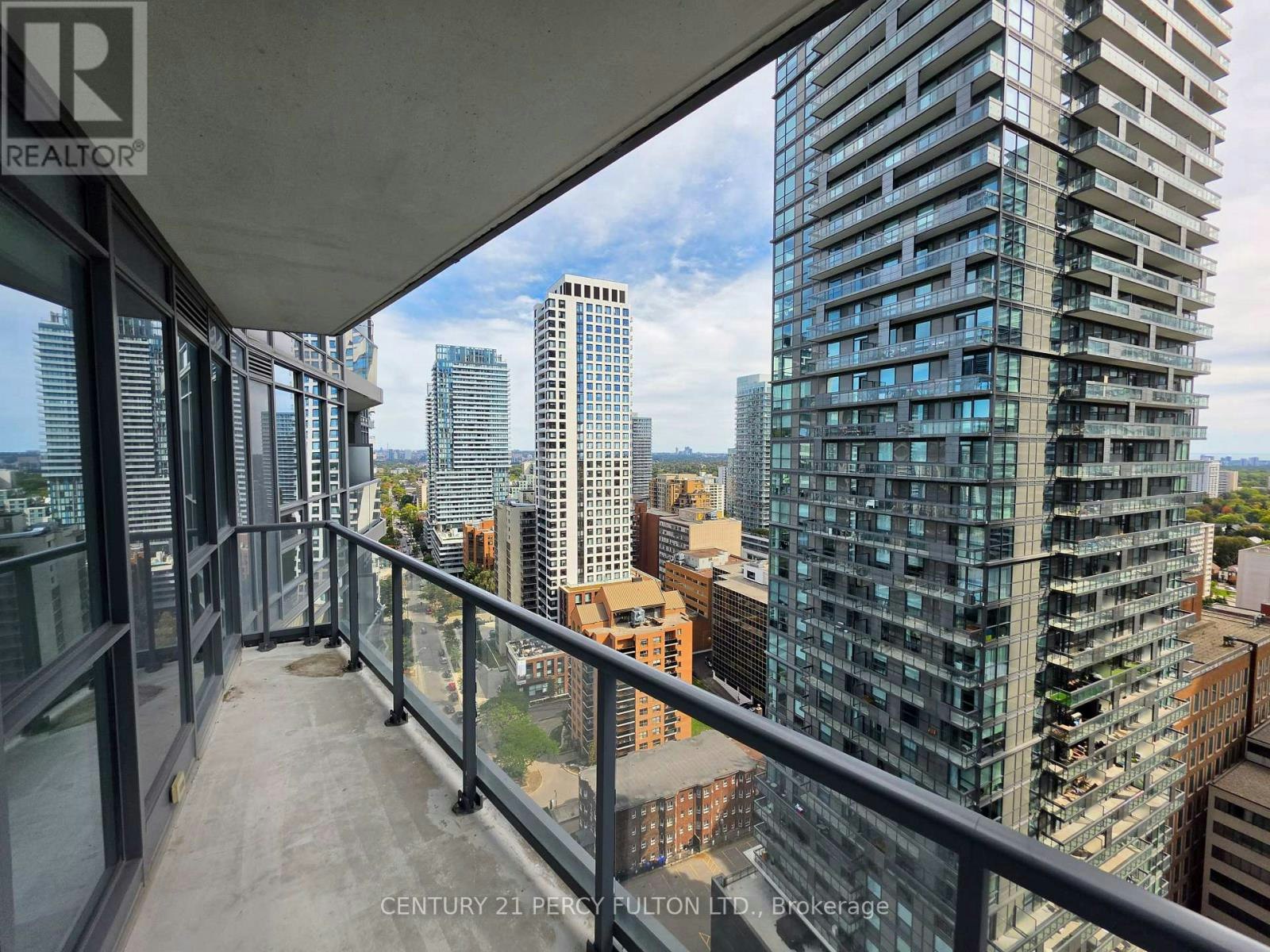 2402-30 Roehampton Avenue, Toronto, ON, M4P 1R2