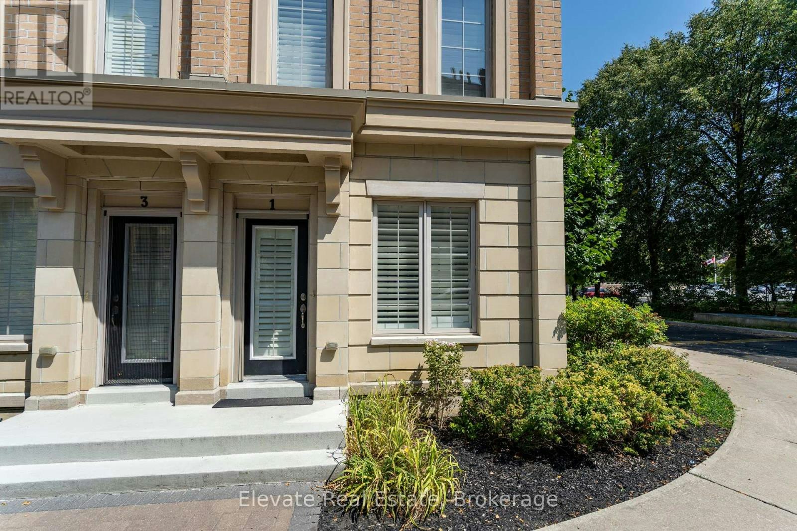 1-1 Hargrave Lane, Toronto, ON, M4N 0A4
