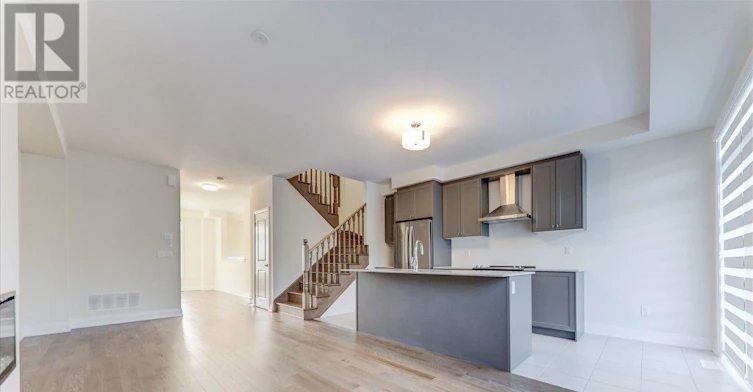 2815 Albatross Way, Pickering, ON, L1X 0P6 - 9