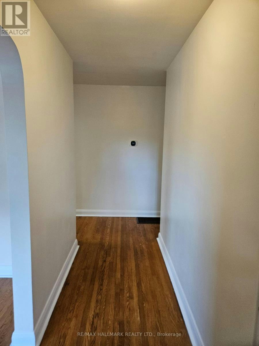 4 Clevedon Street, Toronto, ON, M3M 1M4 - 4