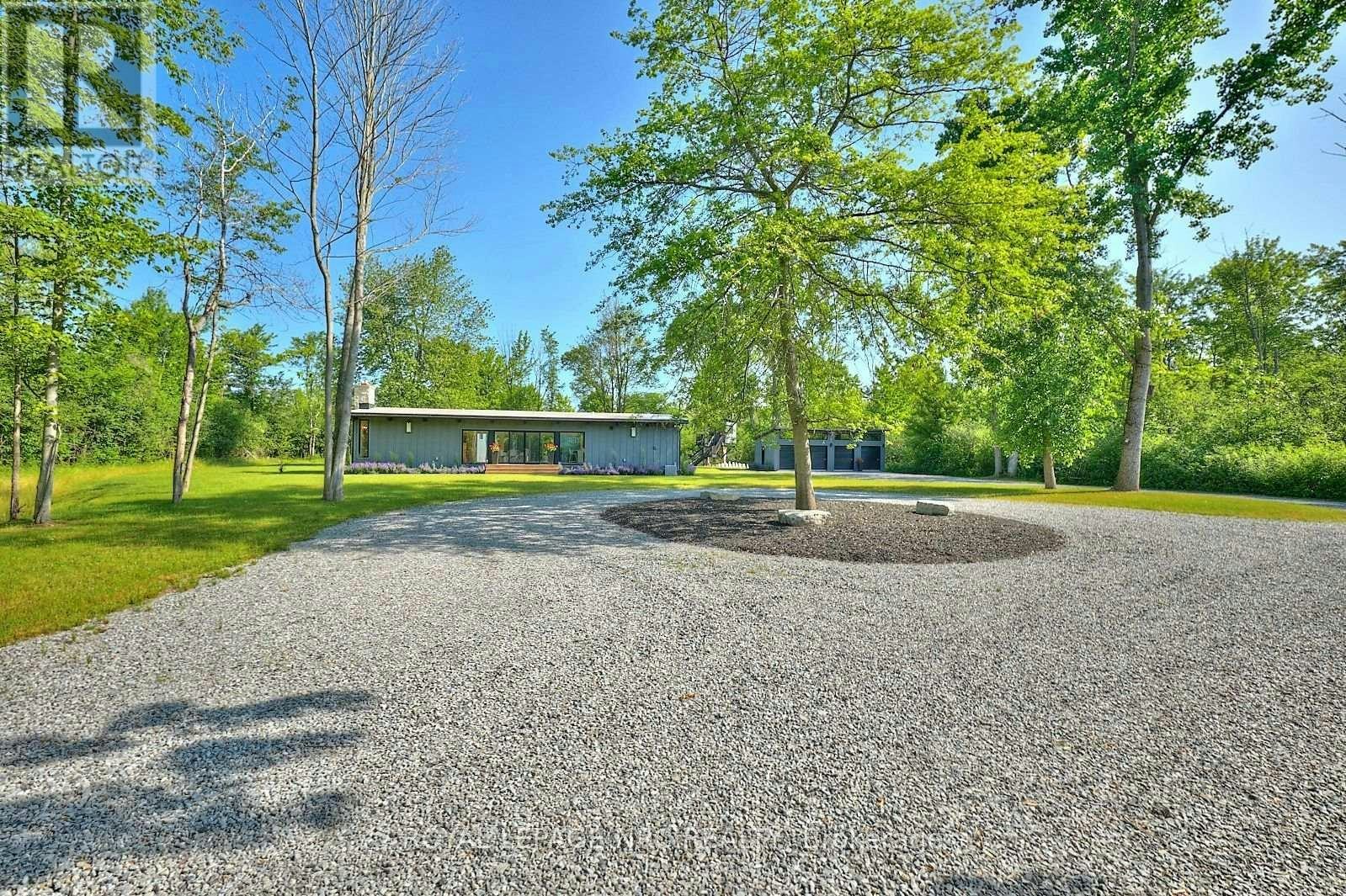 1904 Macdonald Drive, Fort Erie, ON, L2A 5M4 - 2