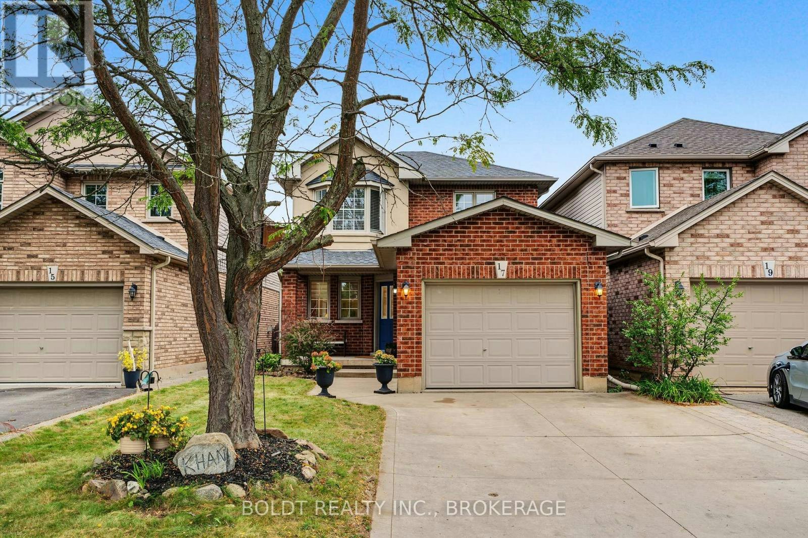 17 Valridge Drive, Hamilton, ON, L9G 4Y5