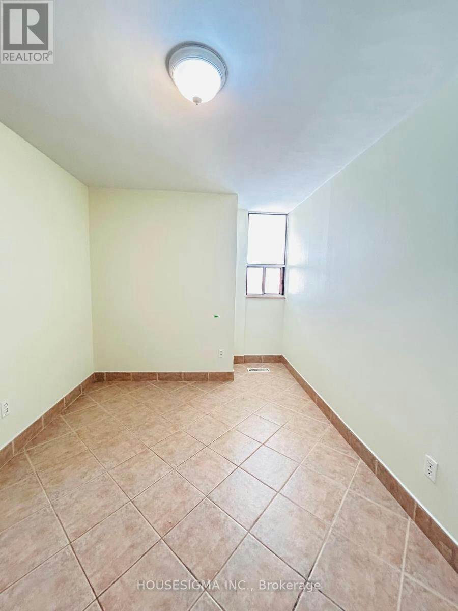 314-1300 Marlborough Court, Oakville, ON, L6H 2S2 - 13