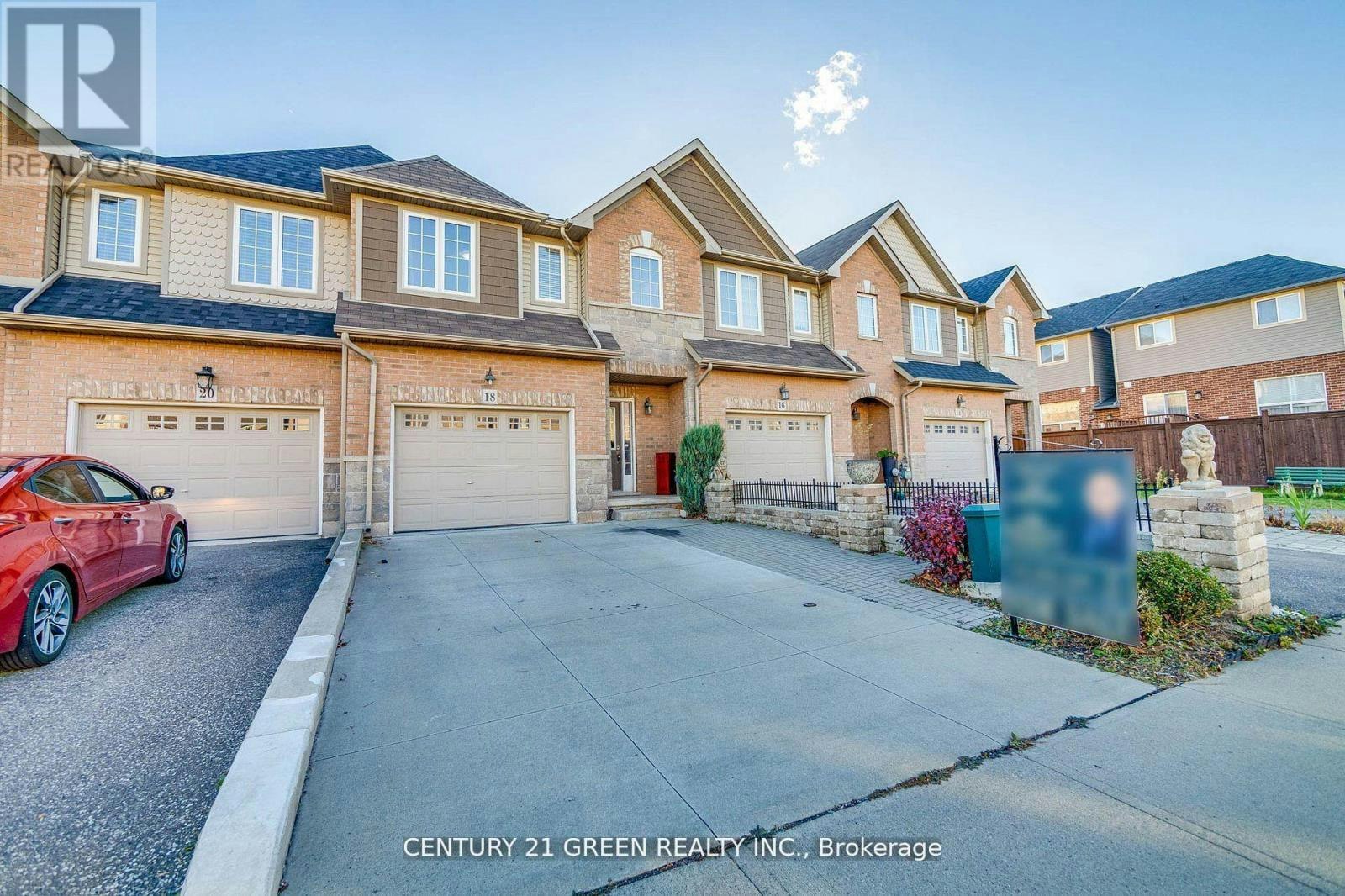 18 Palacebeach Trail, Hamilton, ON, L8E 5C3