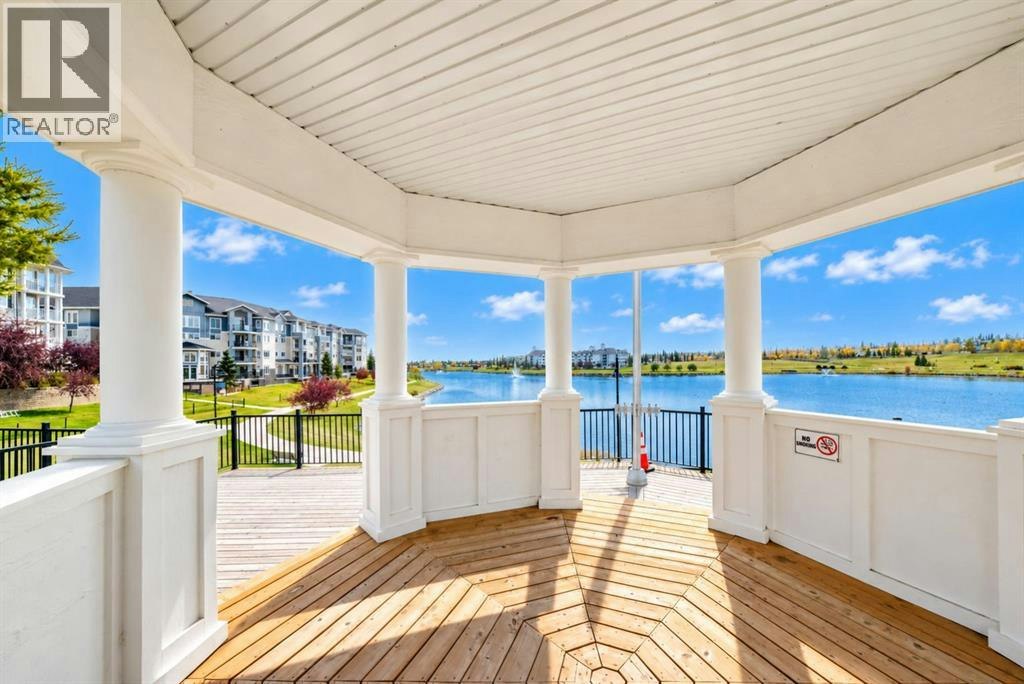 3118-10 Country Village Park NE