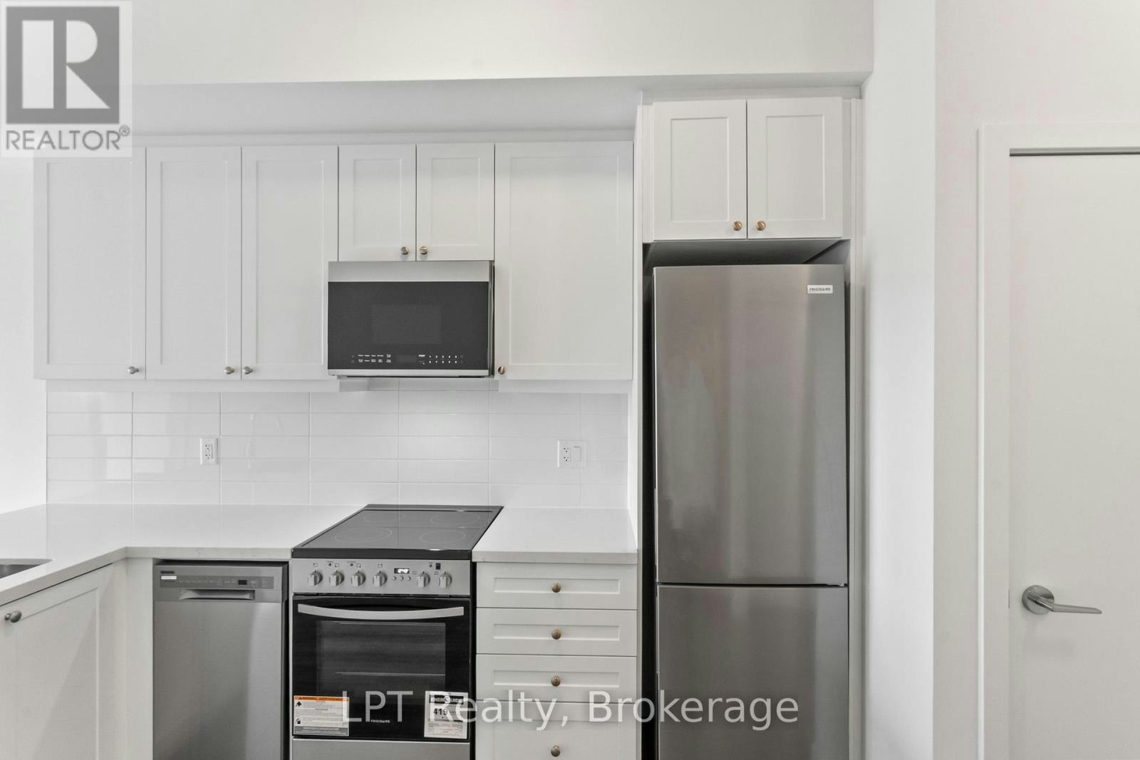 917-51 Clarington Boulevard, Clarington, ON, L1C 0H6 - 4
