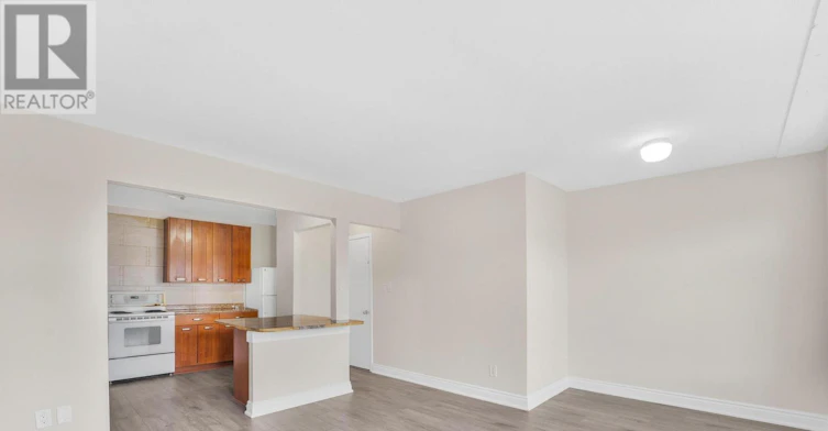 1698A Eglinton Avenue W, Toronto, ON, M6E 2H5 - 2