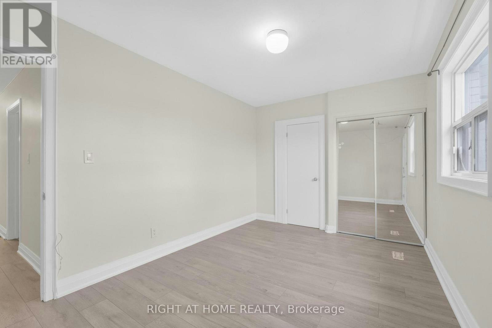 1698A Eglinton Avenue W, Toronto, ON, M6E 2H5 - 18