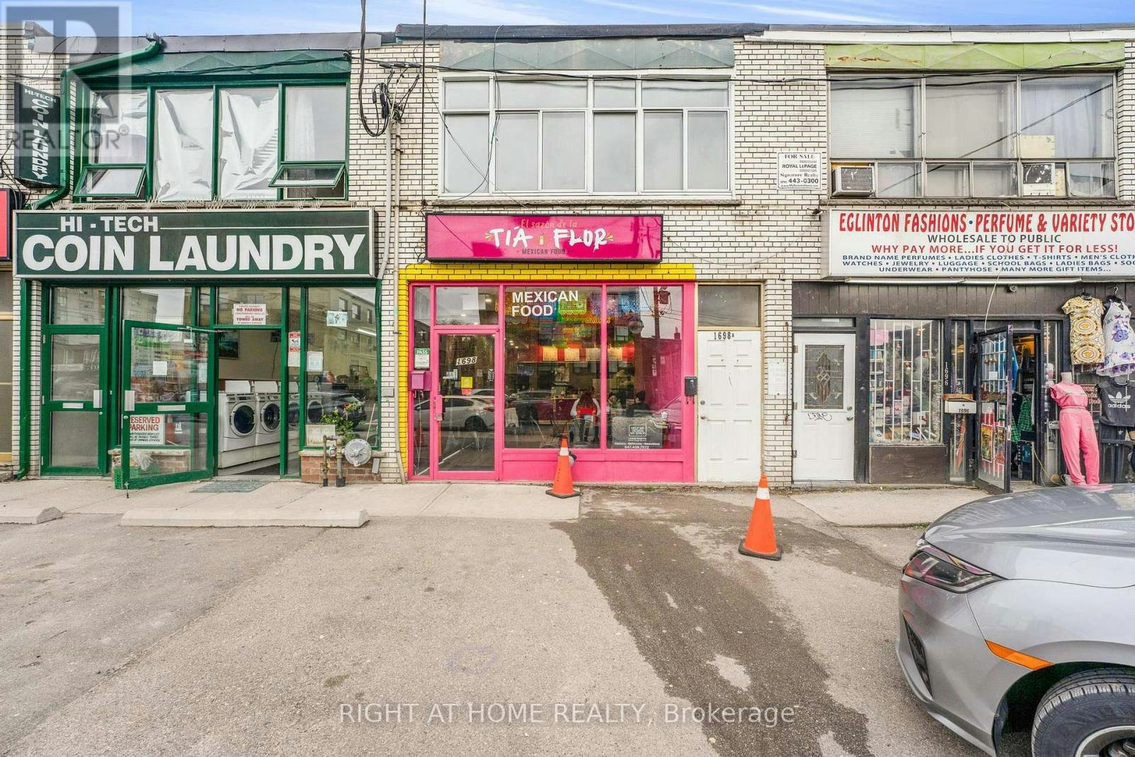 1698A Eglinton Avenue W, Toronto, ON, M6E 2H5 - 21