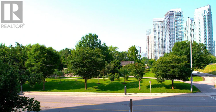 208-285 Enfield Place, Mississauga, ON, L5B 4L8 - 25