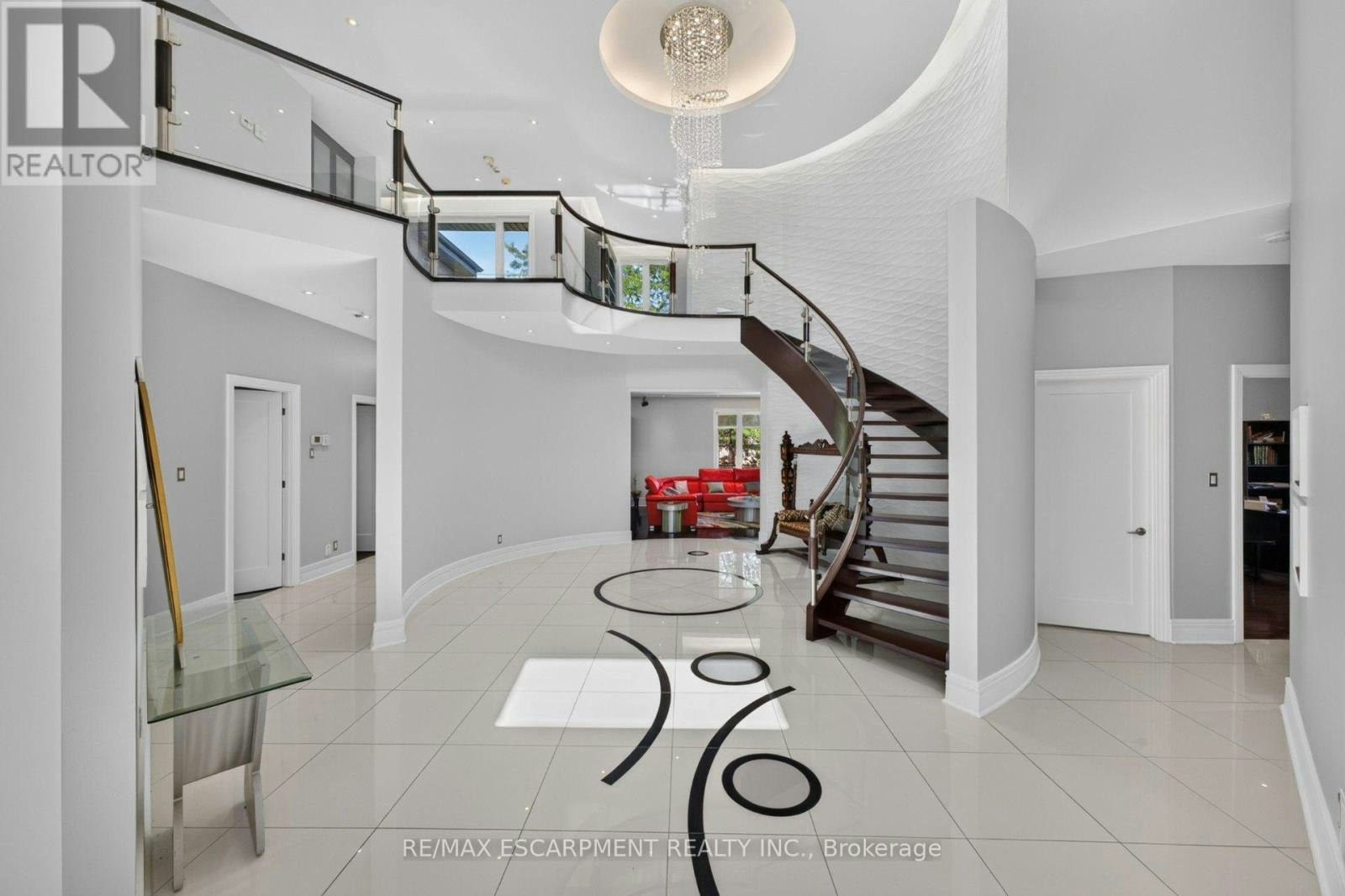 19 Mccollum Road, Hamilton, ON, L8E 6B8 - 3