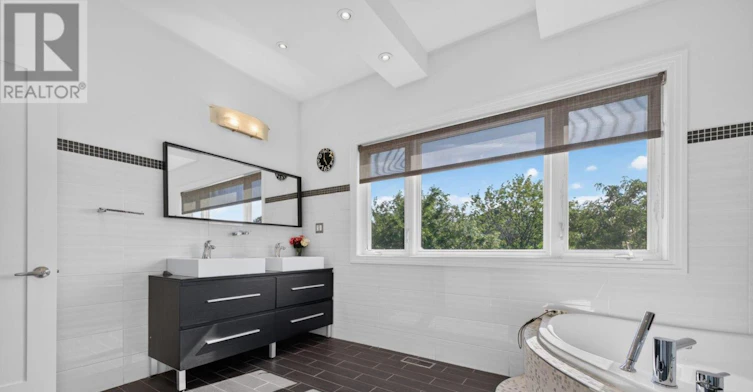 19 Mccollum Road, Hamilton, ON, L8E 6B8 - 21