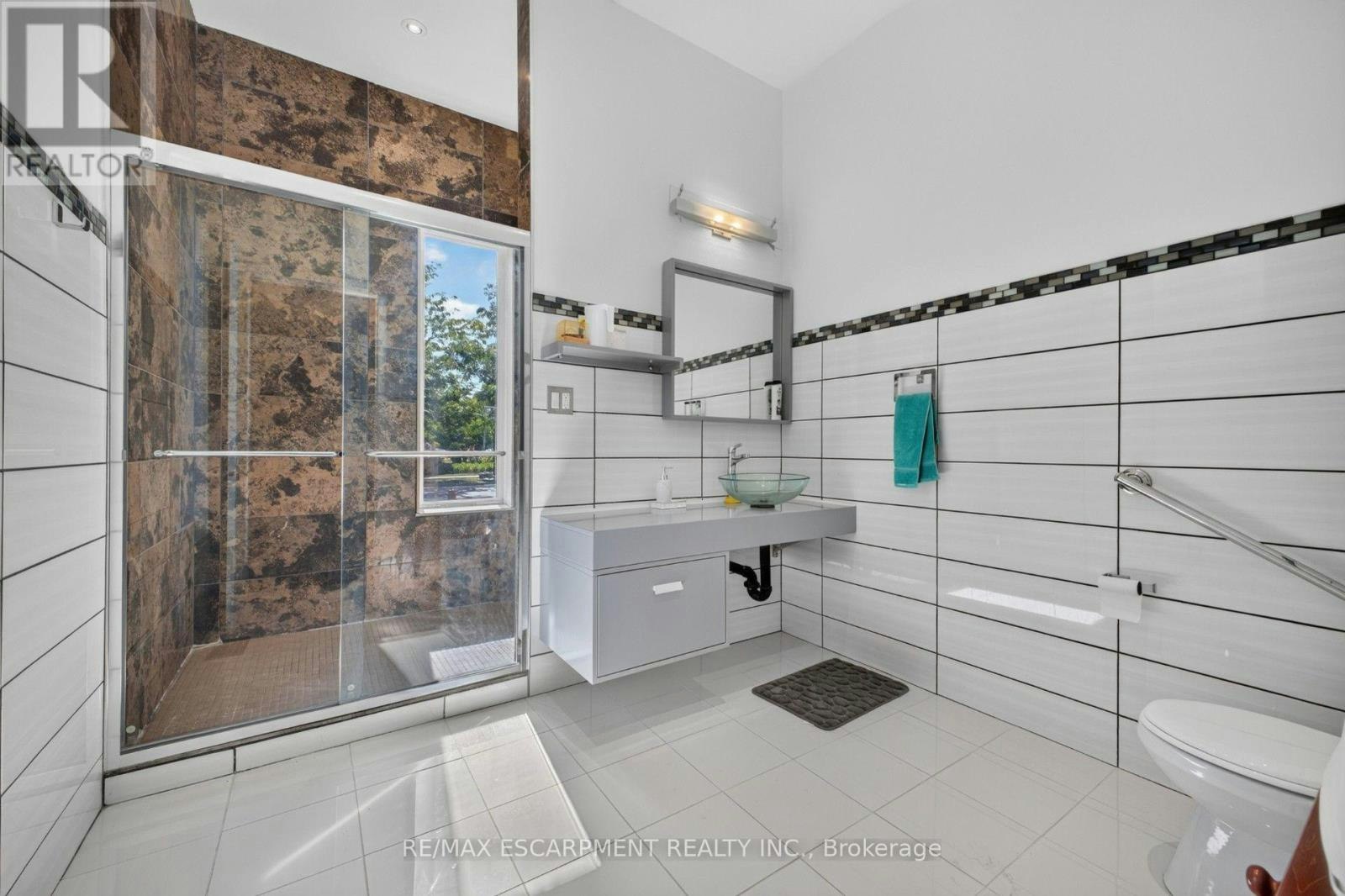 19 Mccollum Road, Hamilton, ON, L8E 6B8 - 10