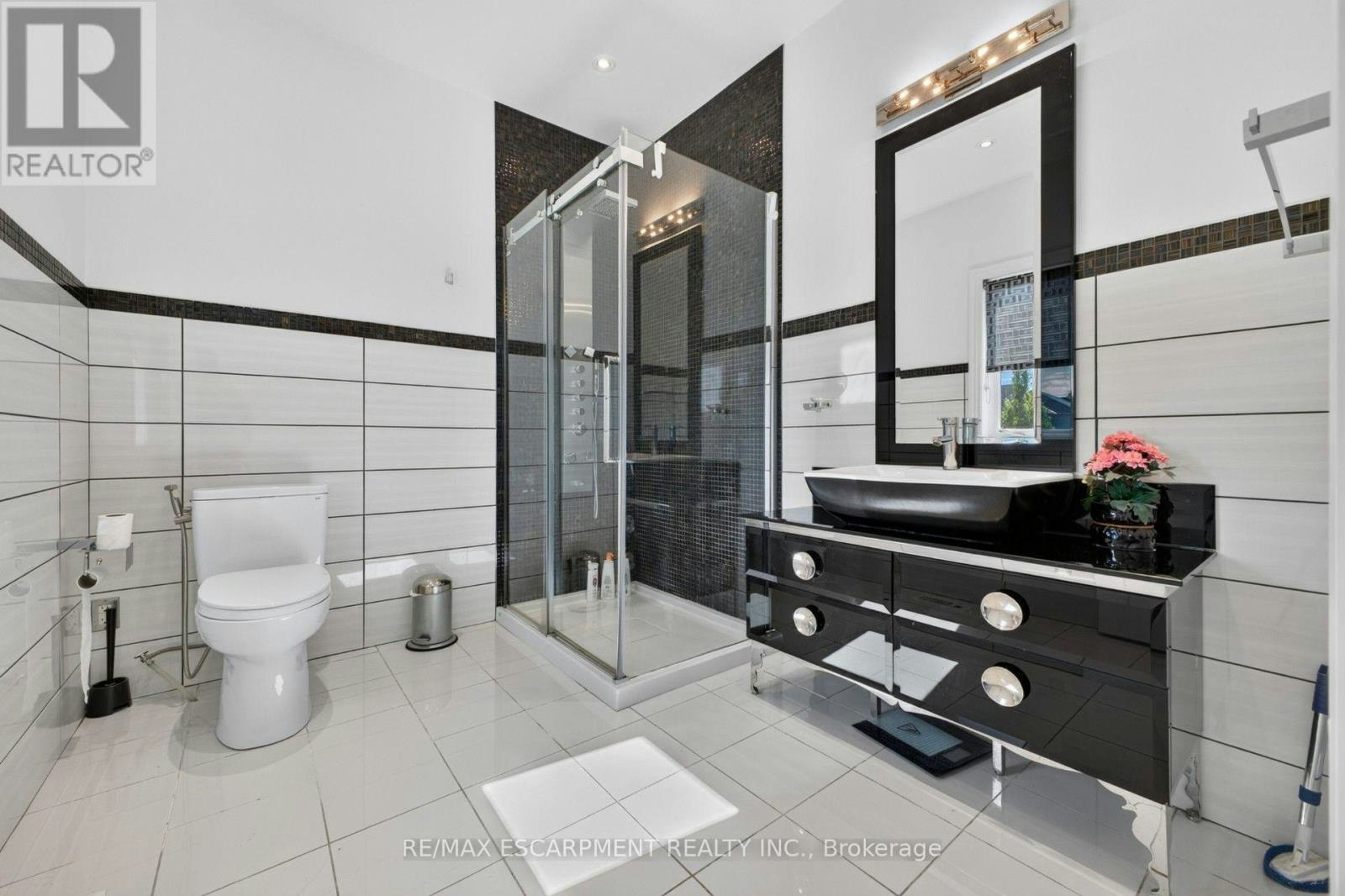 19 Mccollum Road, Hamilton, ON, L8E 6B8 - 12
