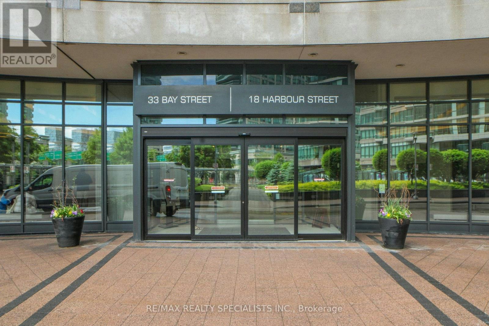 3004-18 Harbour Street, Toronto, ON, M5J 2Z6 - 3