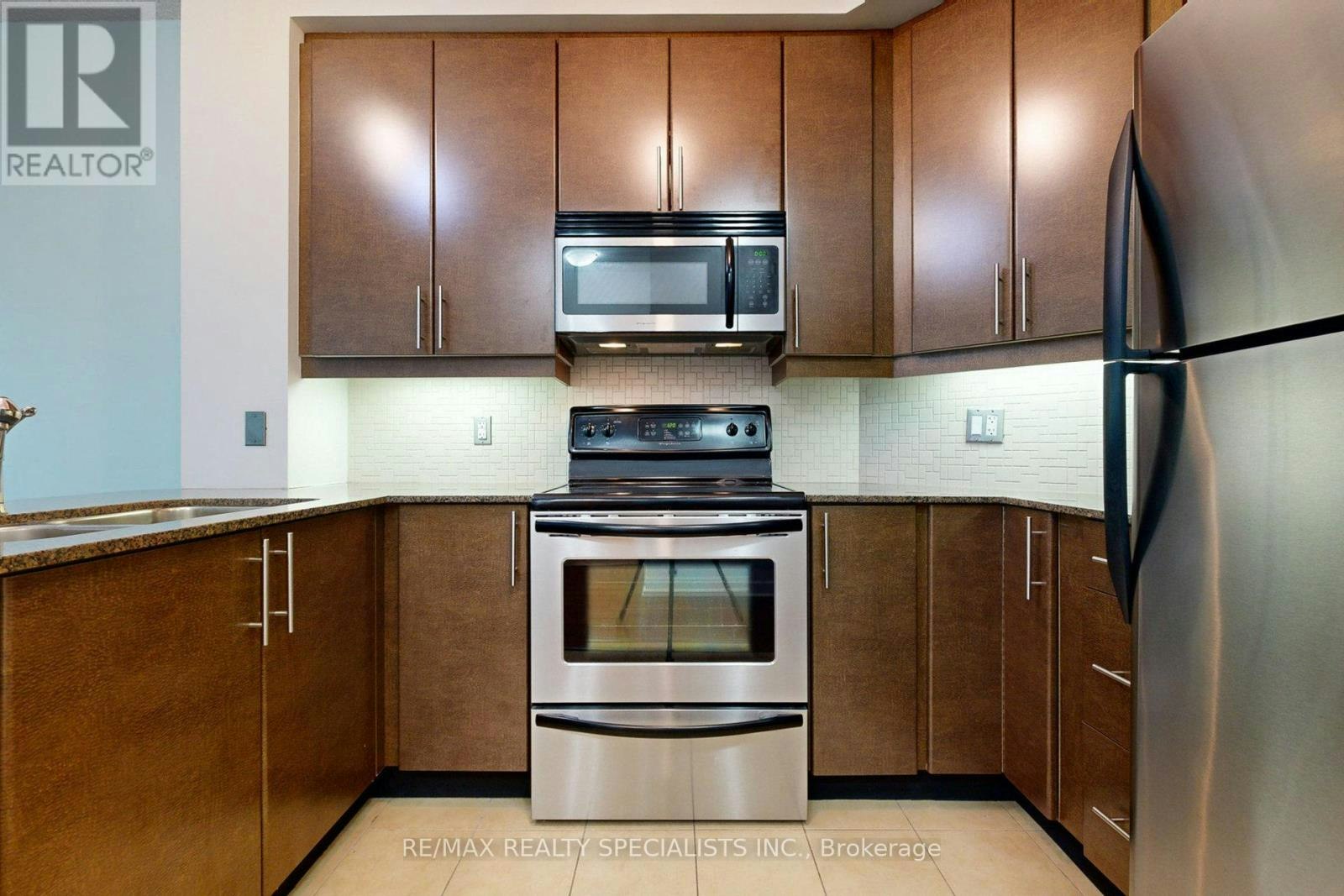 3004-18 Harbour Street, Toronto, ON, M5J 2Z6 - 7