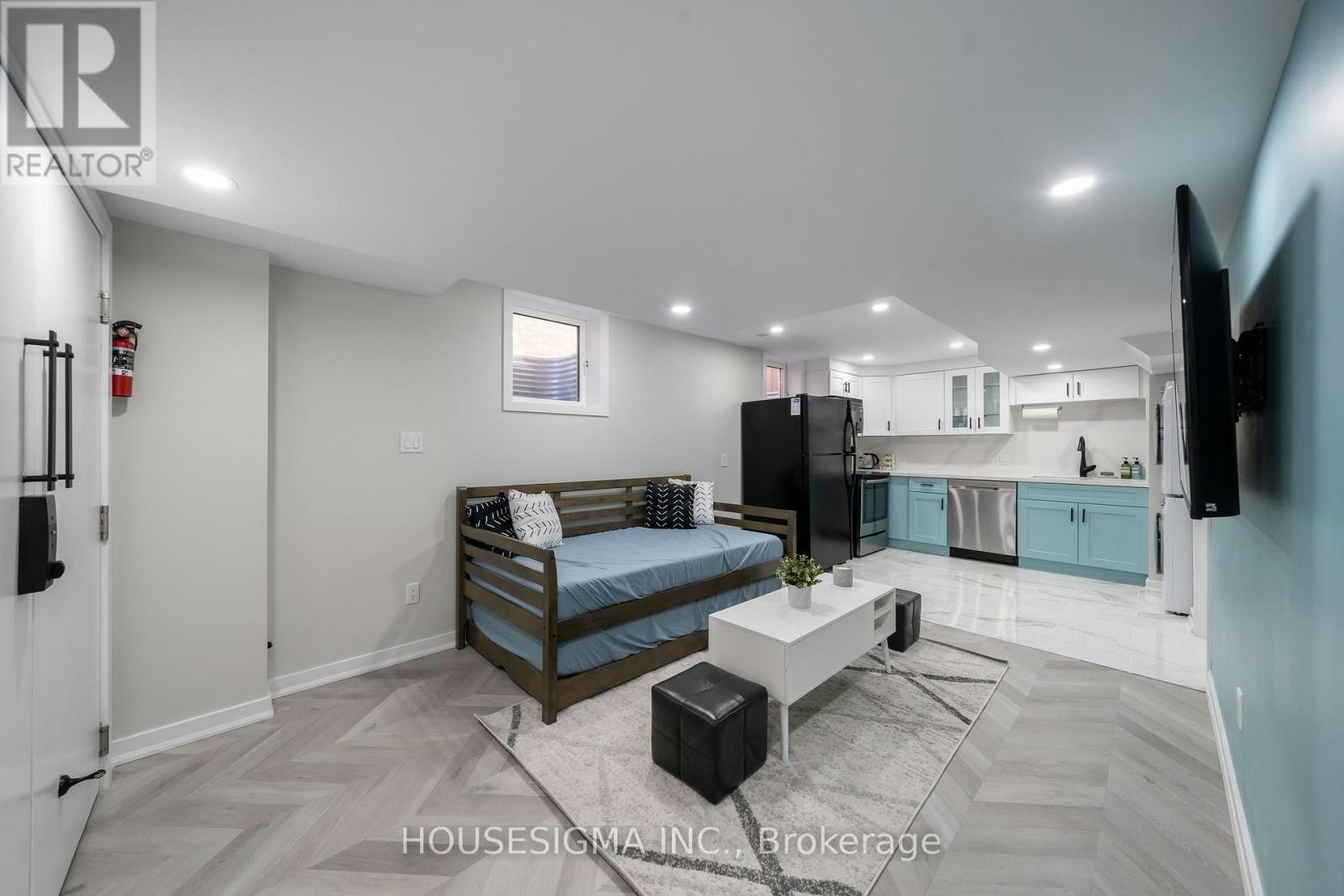 BSMT-119 Toscana Drive, Whitby, ON, L1R 2Z9 - 4