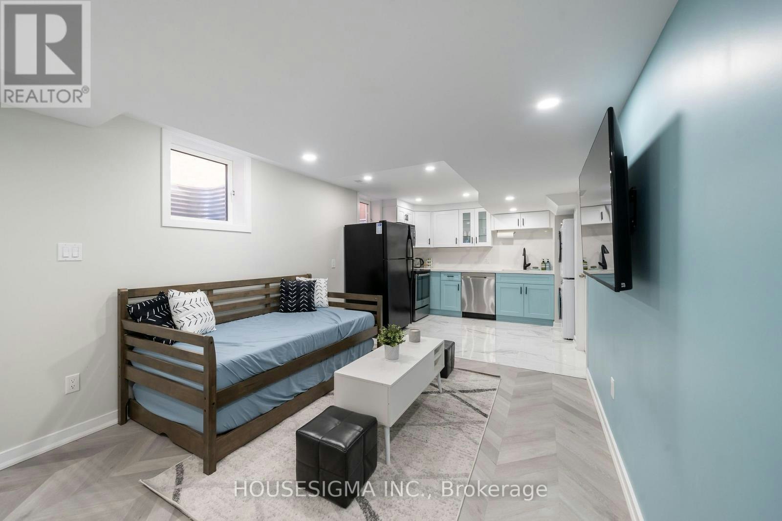 BSMT-119 Toscana Drive, Whitby, ON, L1R 2Z9 - 3