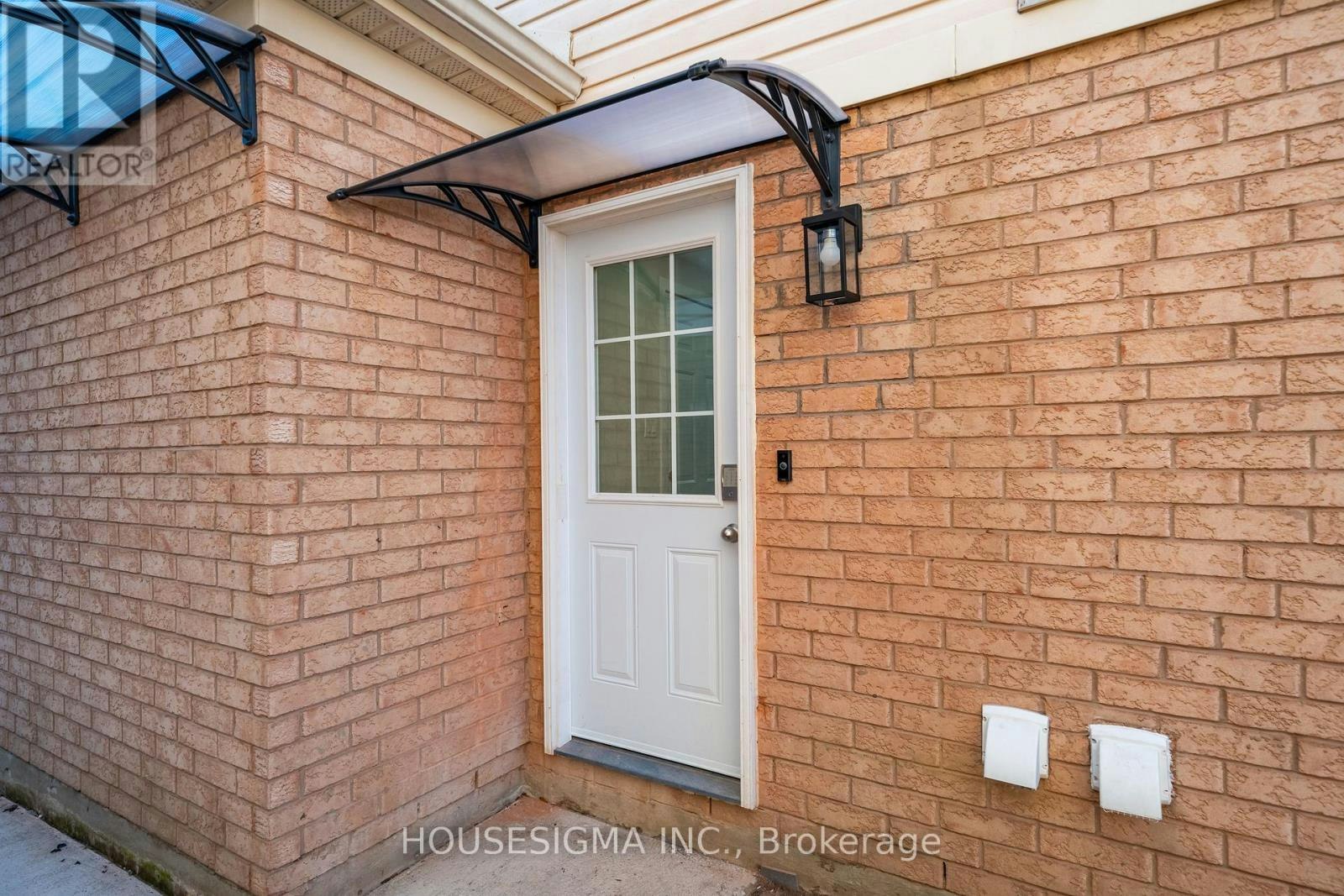 BSMT-119 Toscana Drive, Whitby, ON, L1R 2Z9 - 17