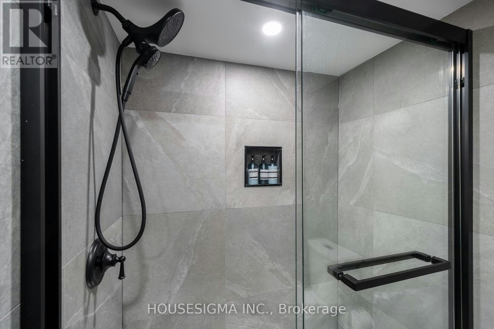 BSMT-119 Toscana Drive, Whitby, ON, L1R 2Z9 - 11