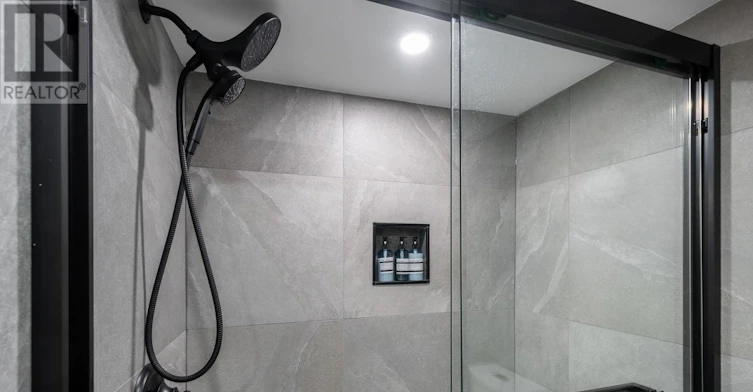BSMT-119 Toscana Drive, Whitby, ON, L1R 2Z9 - 11