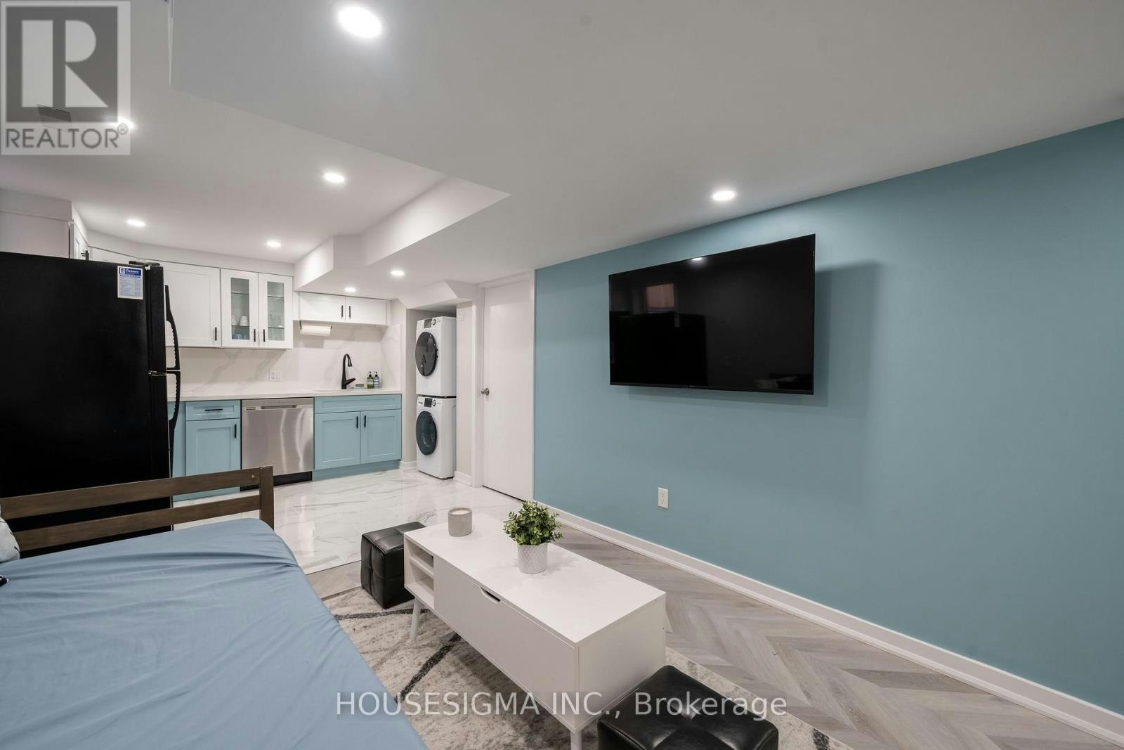 BSMT-119 Toscana Drive, Whitby, ON, L1R 2Z9 - 9
