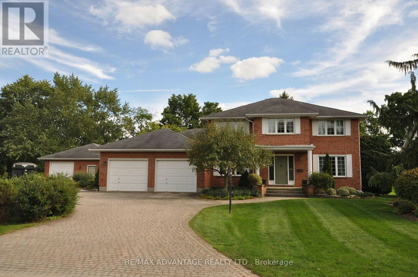 4 Croydon Drive, Komoka, ON, N0M 1C0