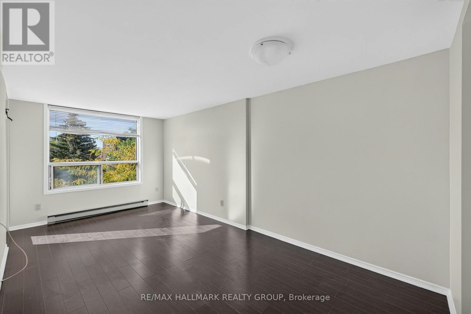 407-1177 Belanger Avenue, Ottawa, ON, K1H 8N7 - 4