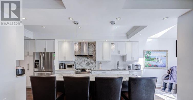 319 Rumsey Road, Toronto, ON, M4G 1R6 - 14