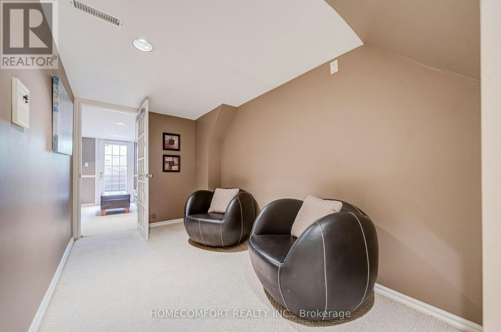 319 Rumsey Road, Toronto, ON, M4G 1R6 - 40