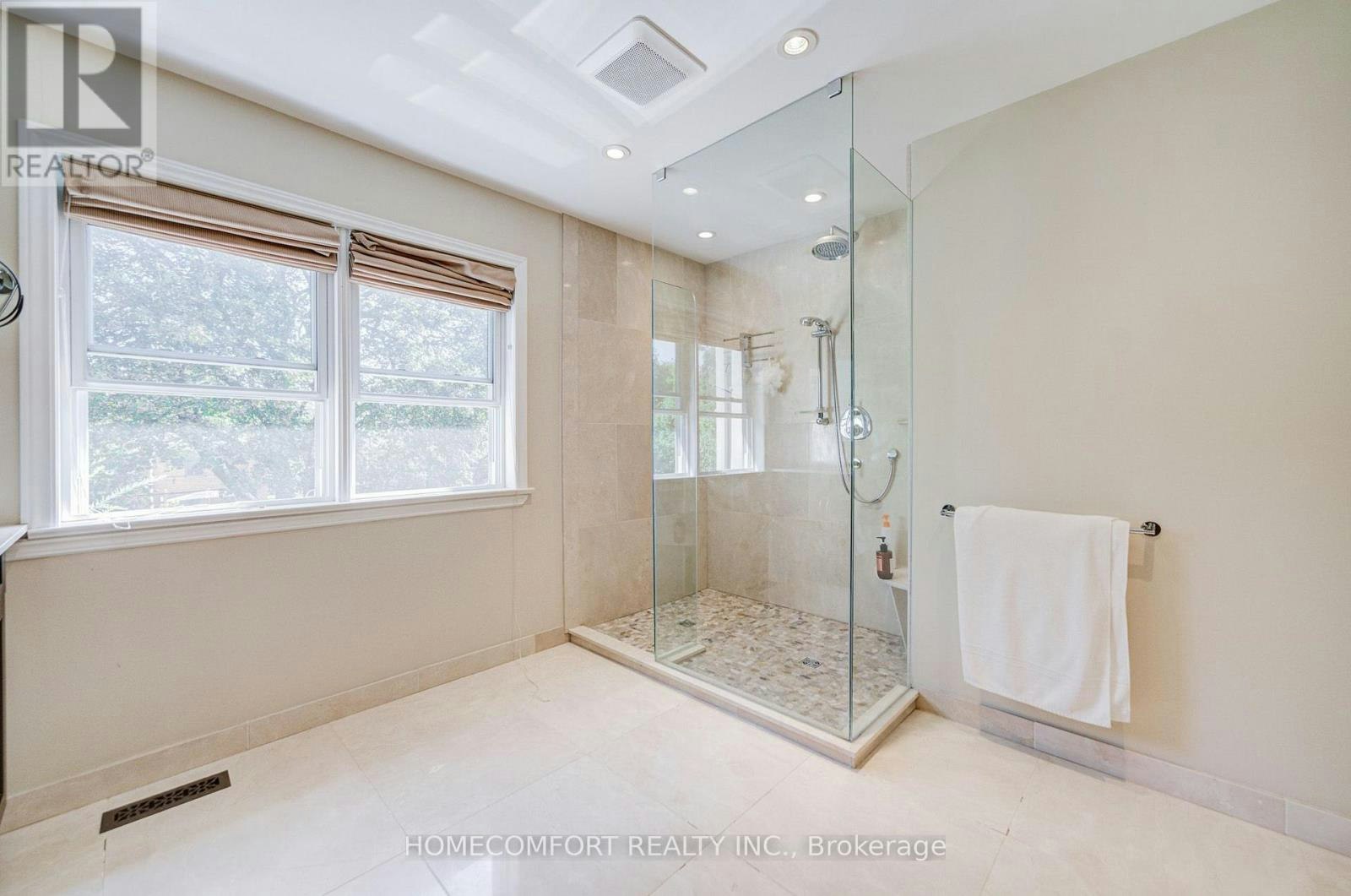 319 Rumsey Road, Toronto, ON, M4G 1R6 - 31