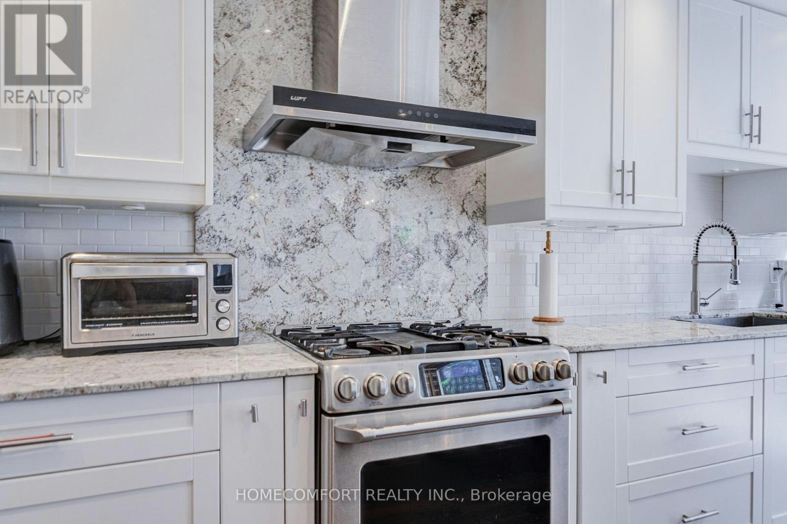 319 Rumsey Road, Toronto, ON, M4G 1R6 - 16
