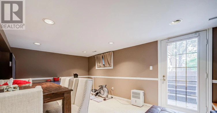 319 Rumsey Road, Toronto, ON, M4G 1R6 - 39