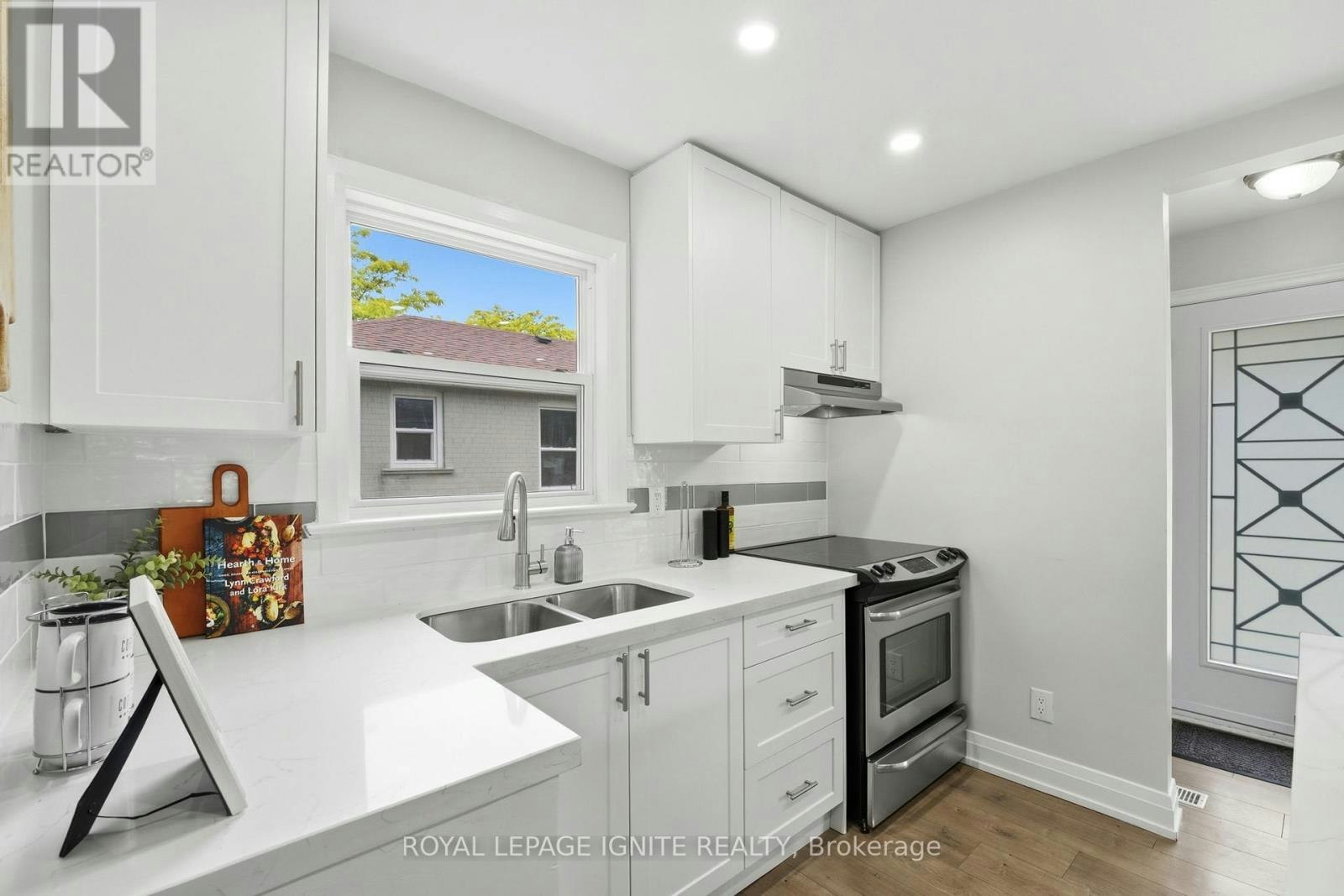 89 Darlingside Drive, Toronto, ON, M1E 3P2 - 10