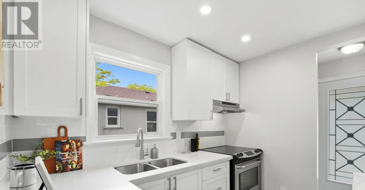 89 Darlingside Drive, Toronto, ON, M1E 3P2 - 10