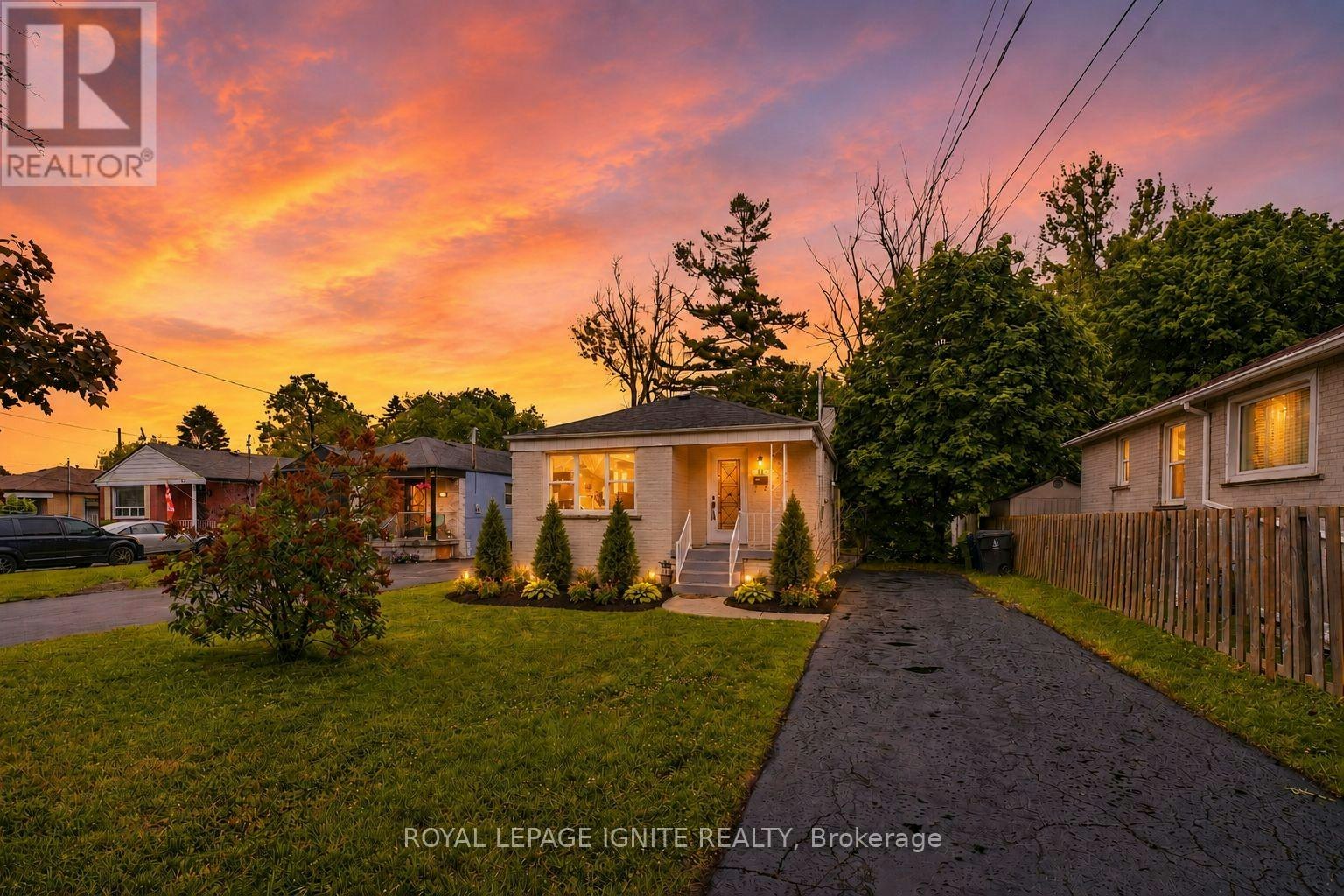 89 Darlingside Drive, Toronto, ON, M1E 3P2 - 2