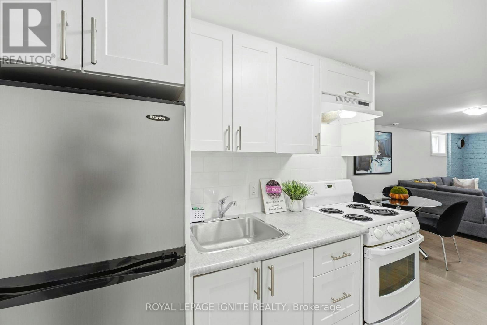 89 Darlingside Drive, Toronto, ON, M1E 3P2 - 24