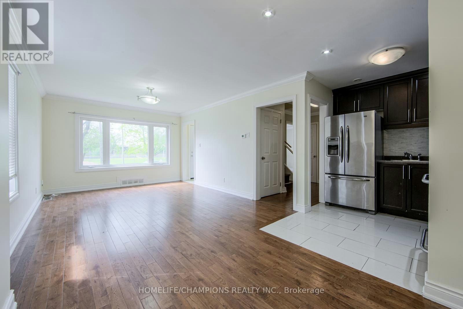 4300 Lawrence Avenue E, Toronto, ON, M1E 2S9 - 2