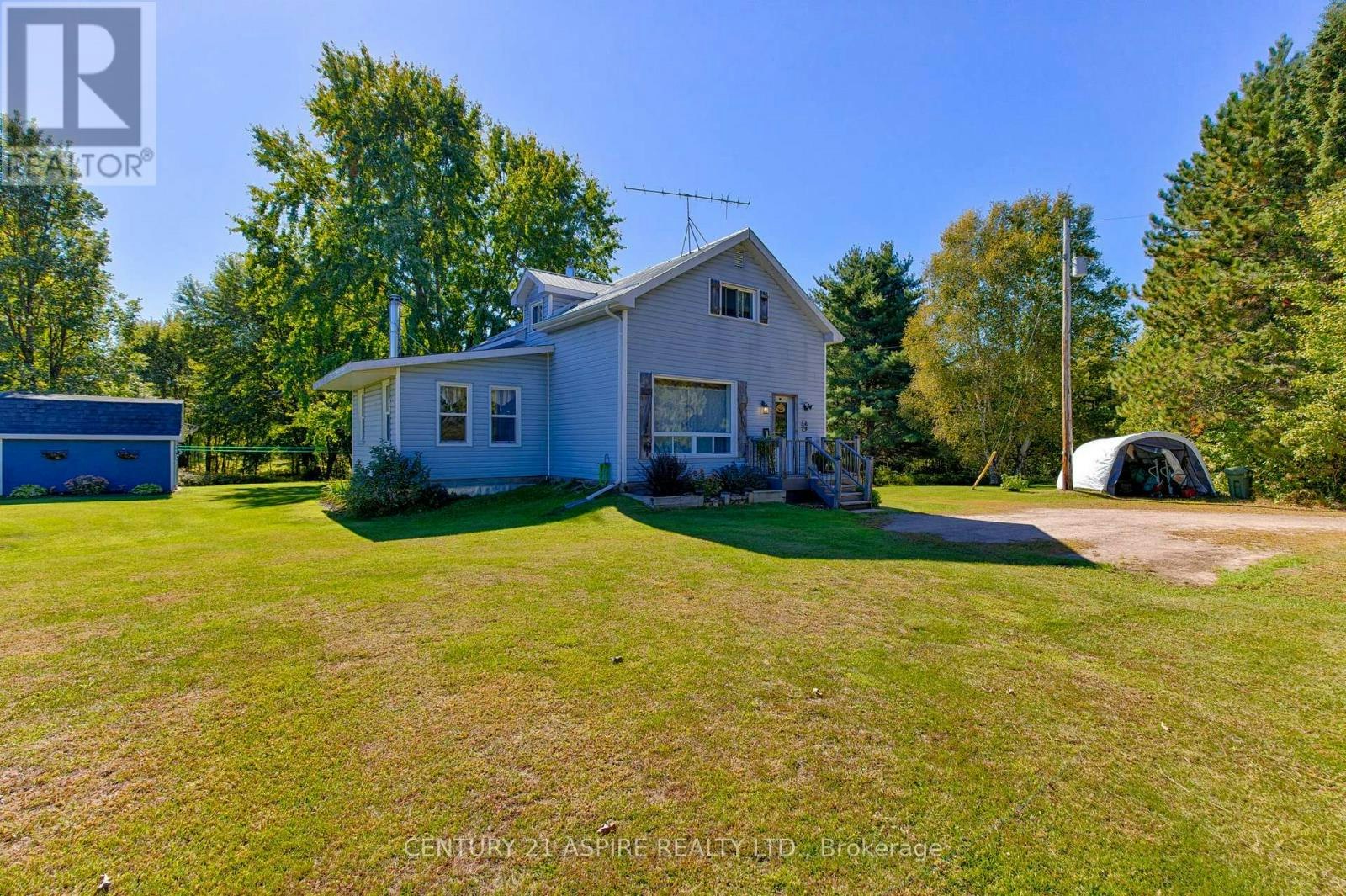 1085 Forest Lea Road, Laurentian Valley, ON, K8A 6W6