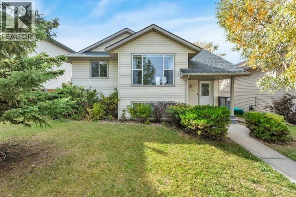 108 Old Boomer Road, Sylvan Lake, AB, T4S 2J1