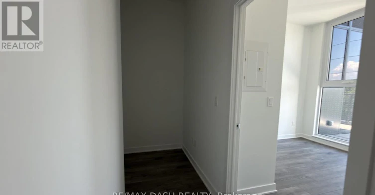 208-1007 The Queensway Avenue, Toronto, ON, M8Z 0H4 - 11